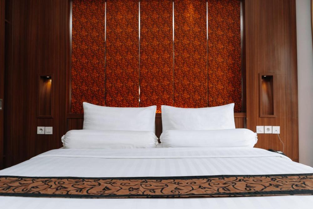 Anugrah Hotel Sukabumi Eksteriør bilde