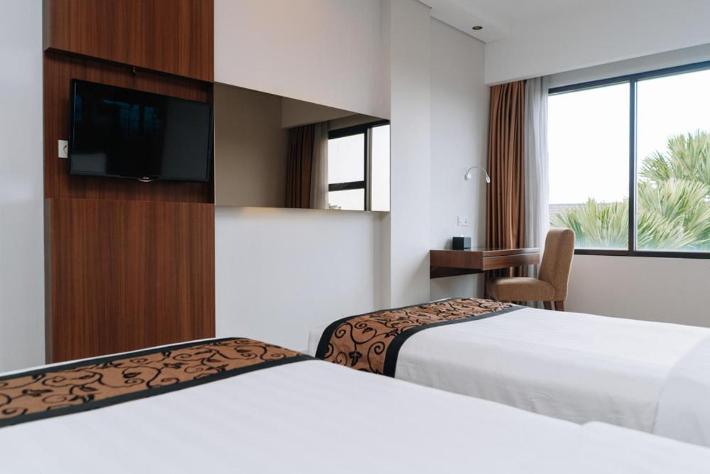 Anugrah Hotel Sukabumi Eksteriør bilde