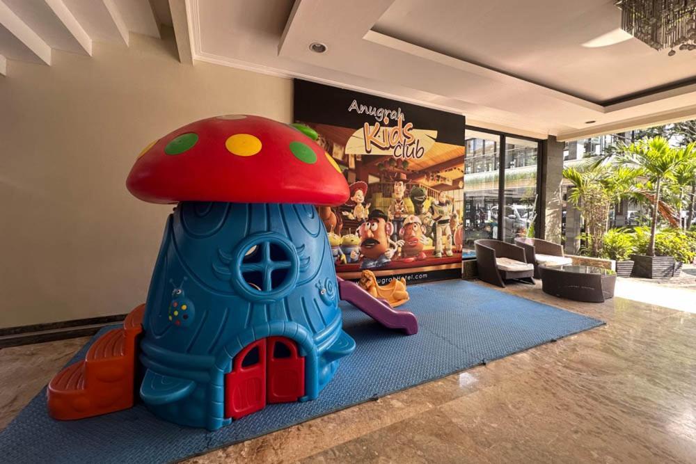 Anugrah Hotel Sukabumi Eksteriør bilde