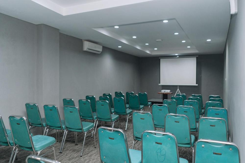 Anugrah Hotel Sukabumi Eksteriør bilde
