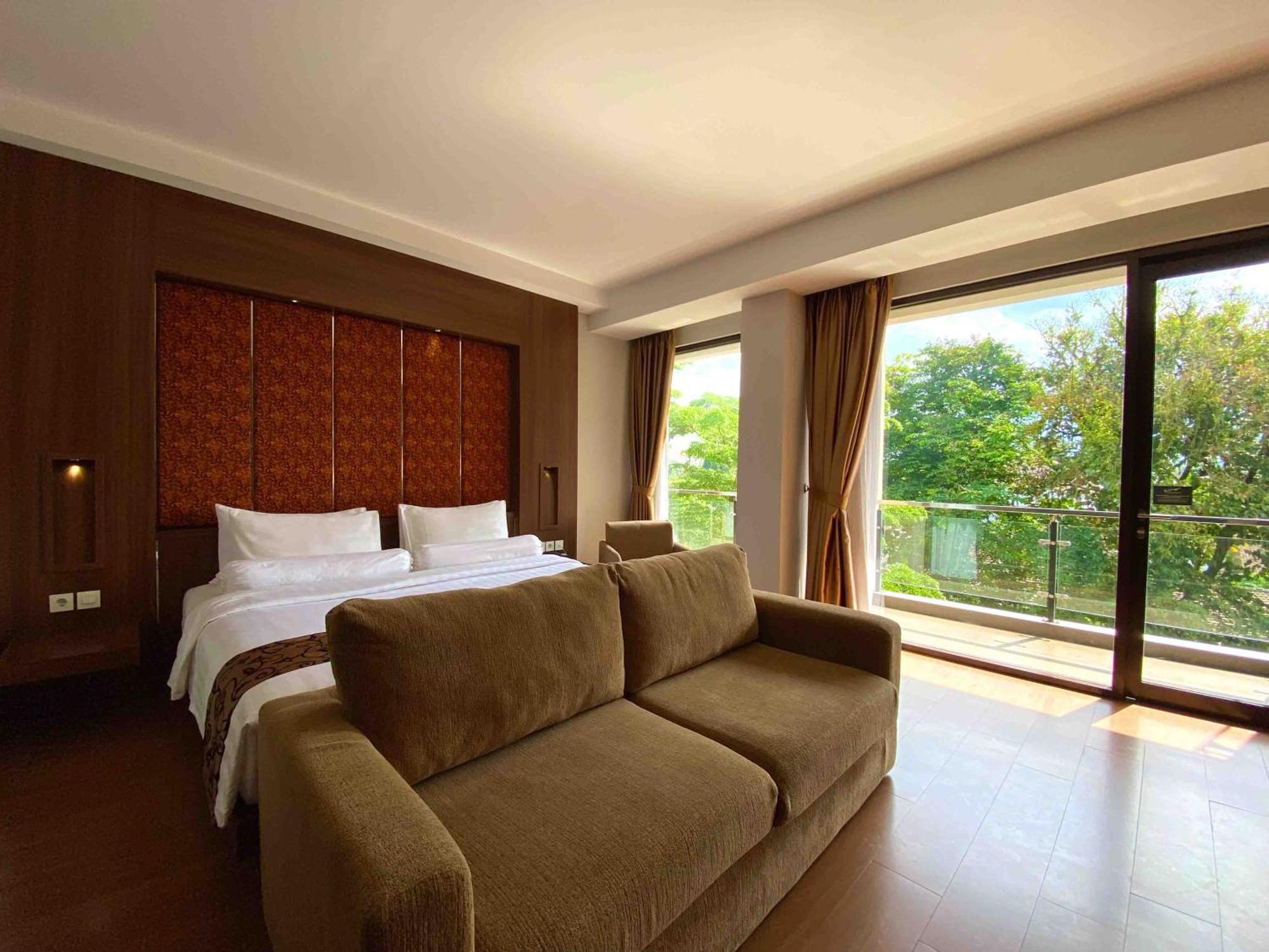 Anugrah Hotel Sukabumi Eksteriør bilde